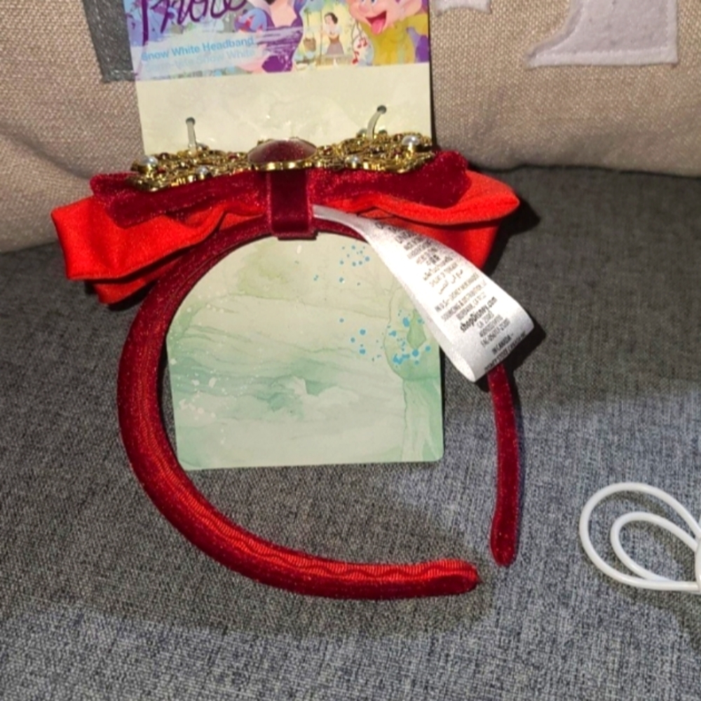 Disney Snow White Red Headband with Apple and bow